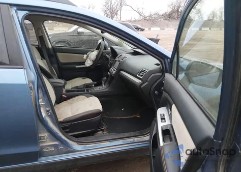 2016 Subaru Crosstrek 2.0I Premium z USA, uszkodzony, nr VIN JF2GPABCXG8243223